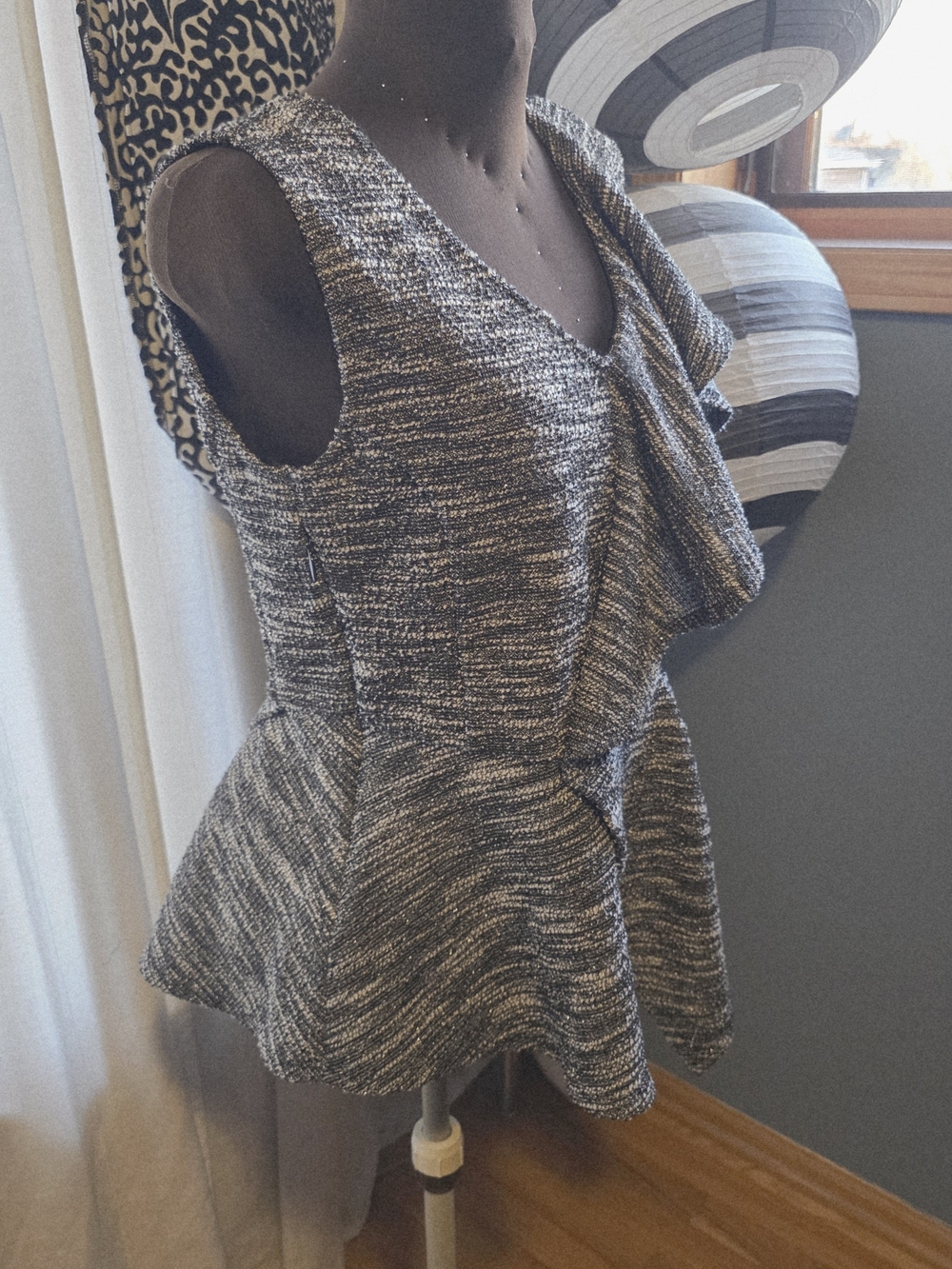 New York & Company Textured Black and White Ruffle Peplum Top - Picture 4 of 4